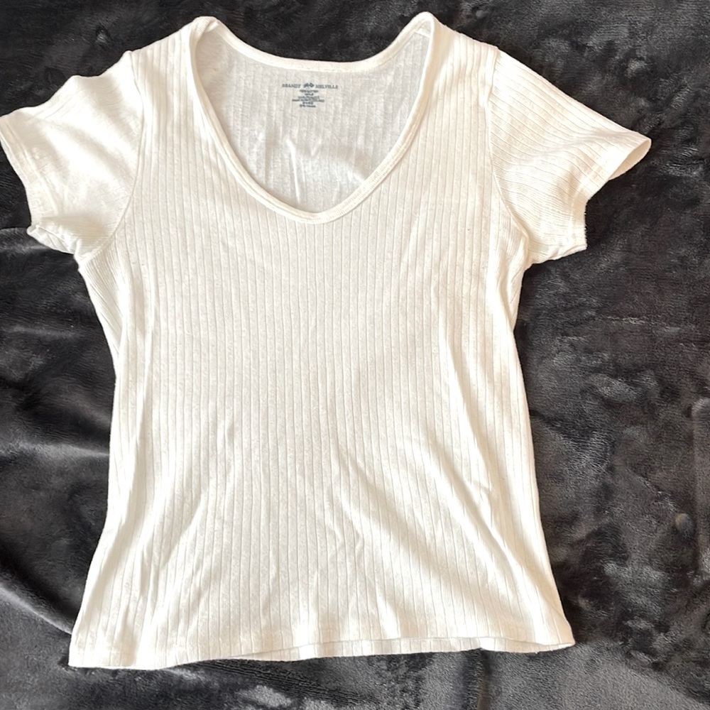 Brandy Melville Ashlyn Ribbed V neck top